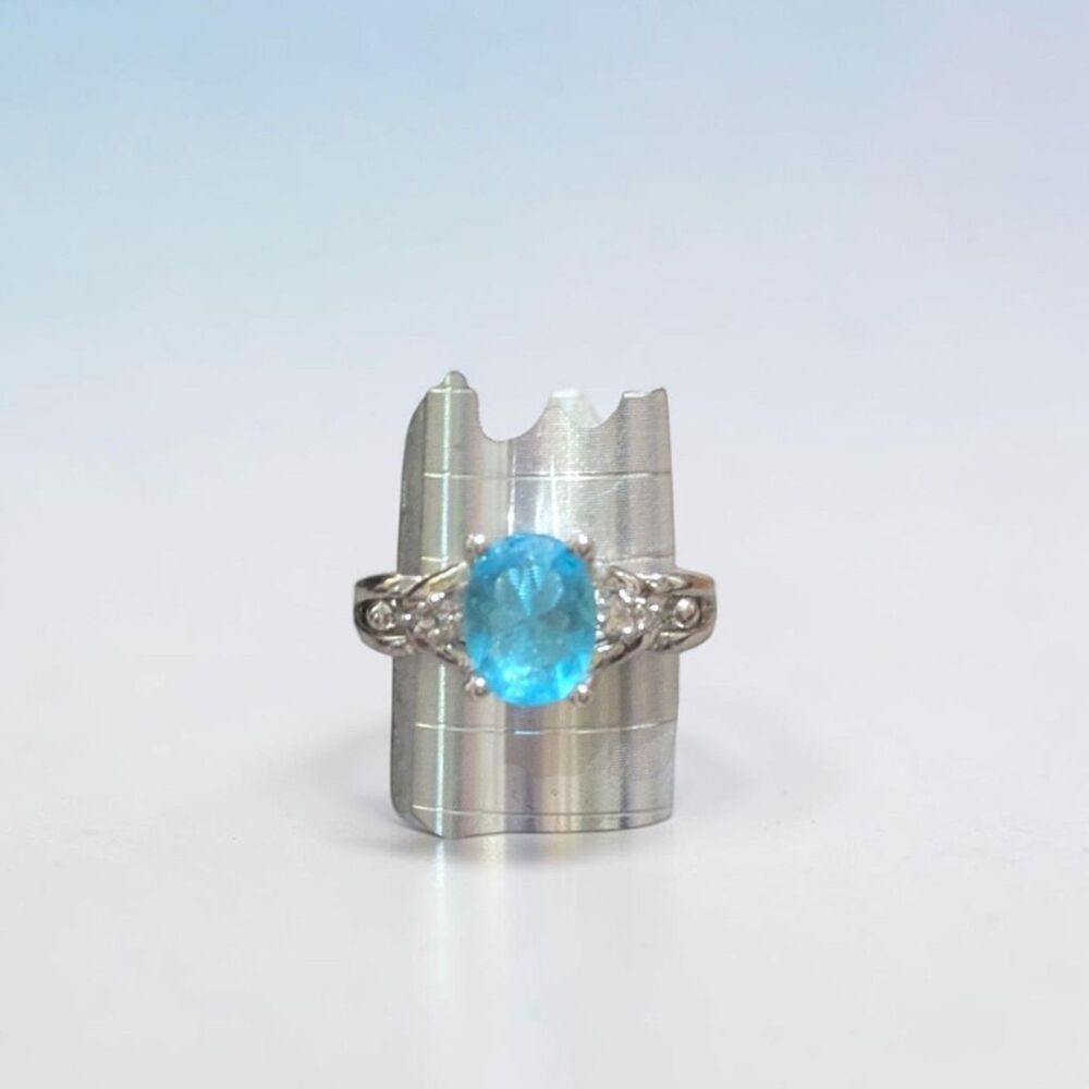 Oval Aqua Blue Crystal Ring Silver Tone Rhinestone Swirl Band Size 6.5